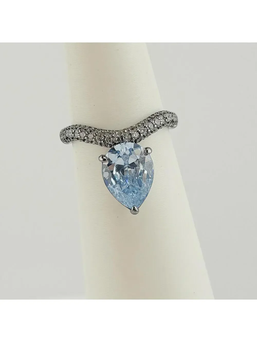 Bomb Party March 2026 Ring Sz 8
